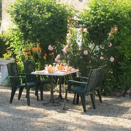 Le Moulin De Monpoisson Гостевой дом *